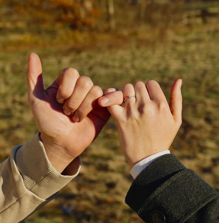 Pinky Promise Artinya Apa Ini Makna dan Asal Usulnya